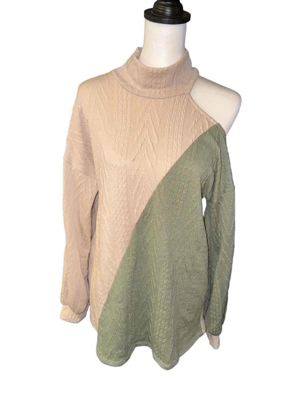 BIBI Open Shoulder Long Sleeve Top Green Tan Medium